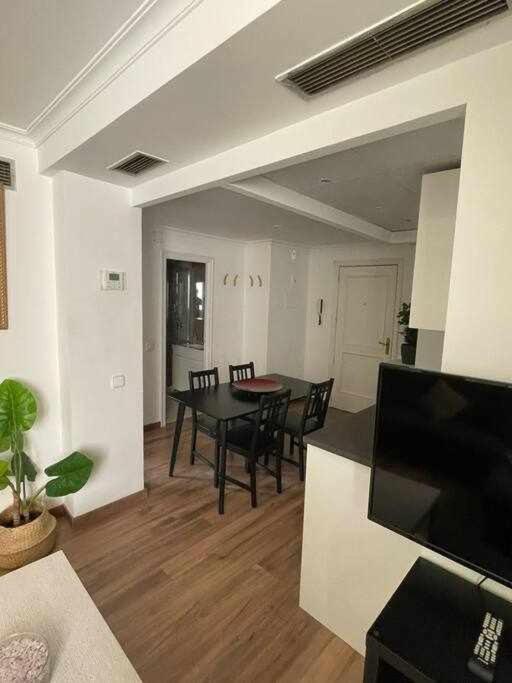 Apartamento IV Alcalaretiro Ideal Parejas マドリード エクステリア 写真